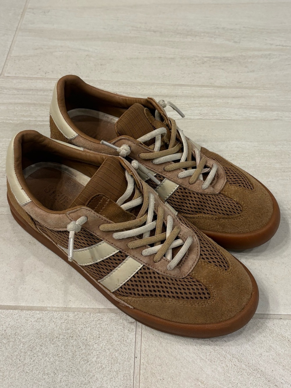 Steve Madden Verdict Slip-on Sneakers